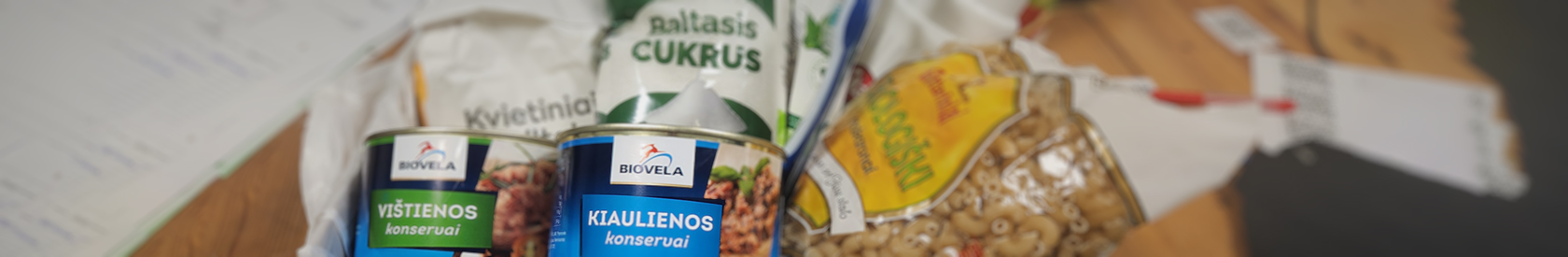 In the office of Our House, groceries provided by Maisto Bankas continue to be supplied to Belarusians in distress living in Vilnius